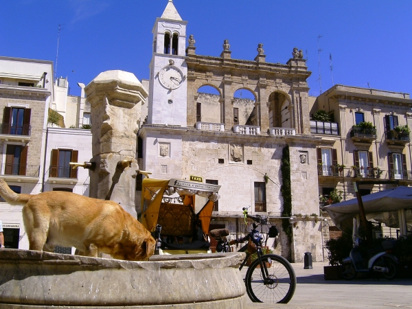 viaggio in risciò - Bari, taxi nel centro storico
