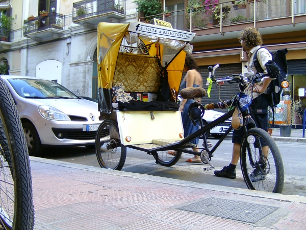 viaggio in risciò - Bari, sosta-shopping
