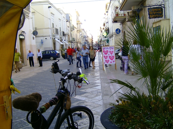 viaggio in risciò - Manfredonia, strada pedonale

