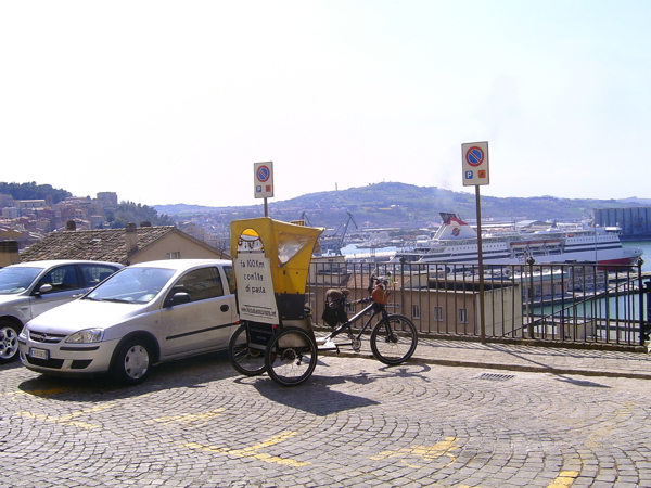 piazza stracca - porto di ancona